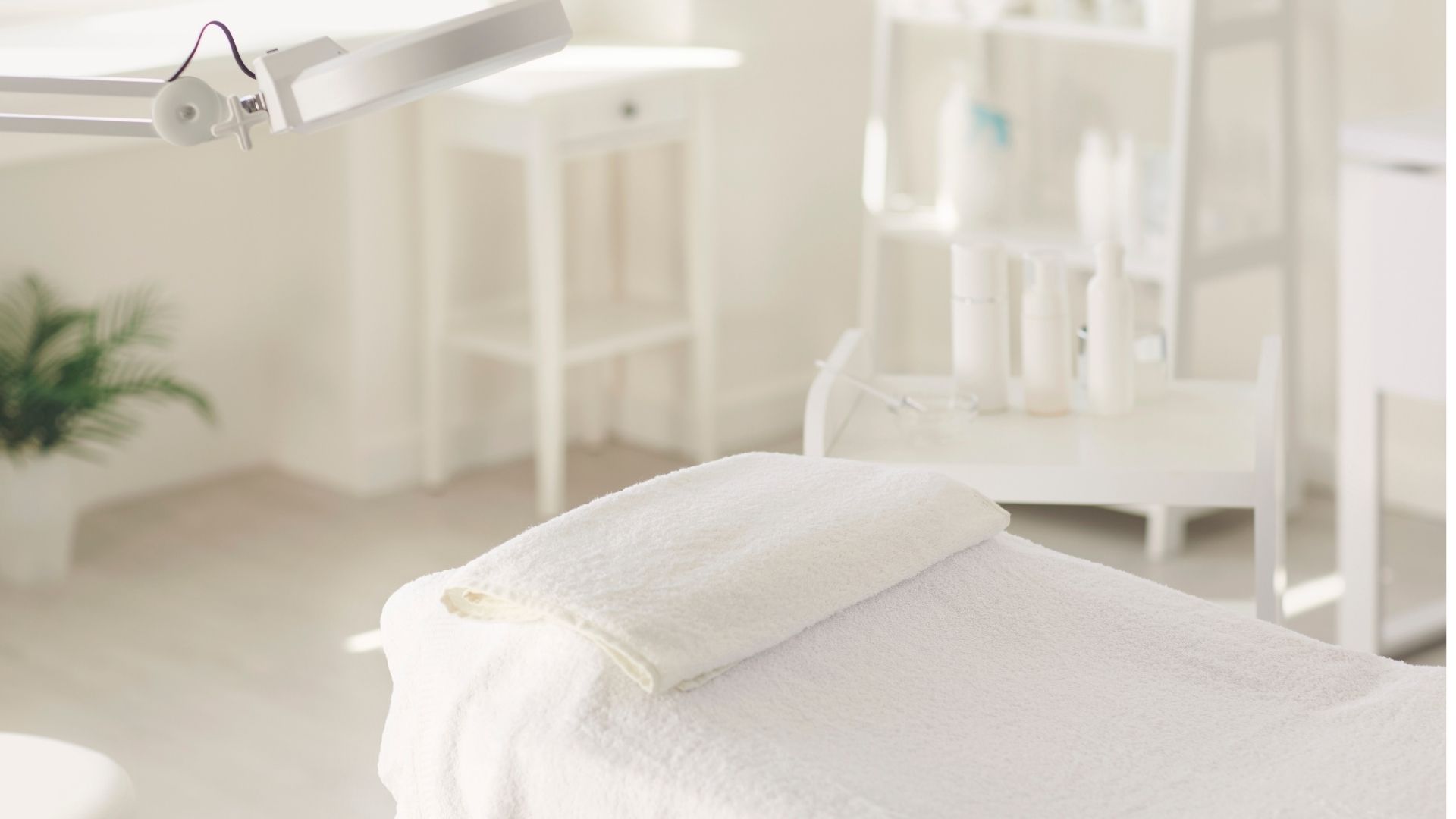 Mikrotűs RF kezelés és carbon peeling kezelés